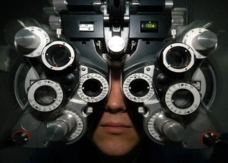 Imagem da notícia: Exame ocular simples pode detetar risco de AVC