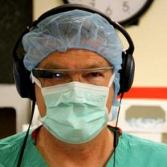Imagem da notícia: Google Glass usado em cirurgia