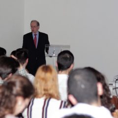 Imagem da notícia: “Olho Vermelho” em análise