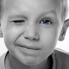 Imagem da notícia: Cérebro atua de forma diferente quando piscamos os olhos