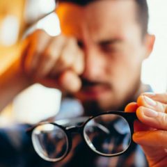 Imagem da notícia: Afinal os míopes são os que mais estudam