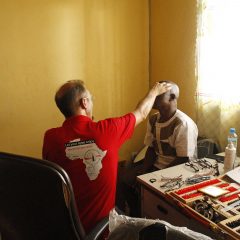 Imagem da notícia: Mais de 200 guineenses operados pela Fundação Cione