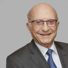 Imagem da notícia: Faleceu Bernard Maitenaz, inventor da primeira lente progressiva Varilux®