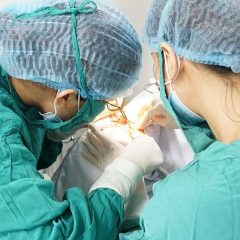 Imagem da notícia: “Desafios na cirurgia de catarata” em destaque n’As Quartas da SPO