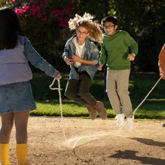 Imagem da notícia: HOYA Vision Care pede medidas urgentes contra a miopia infantil