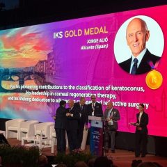 Imagem da notícia: Jorge Alió distinguido com Medalha de Ouro