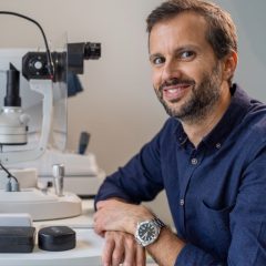 Imagem da notícia: “A oftalmologia é uma especialidade médico-cirúrgica no sentido mais pleno”