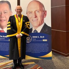 Imagem da notícia: Jorge Alió eleito presidente da European Academy of Ophthalmology